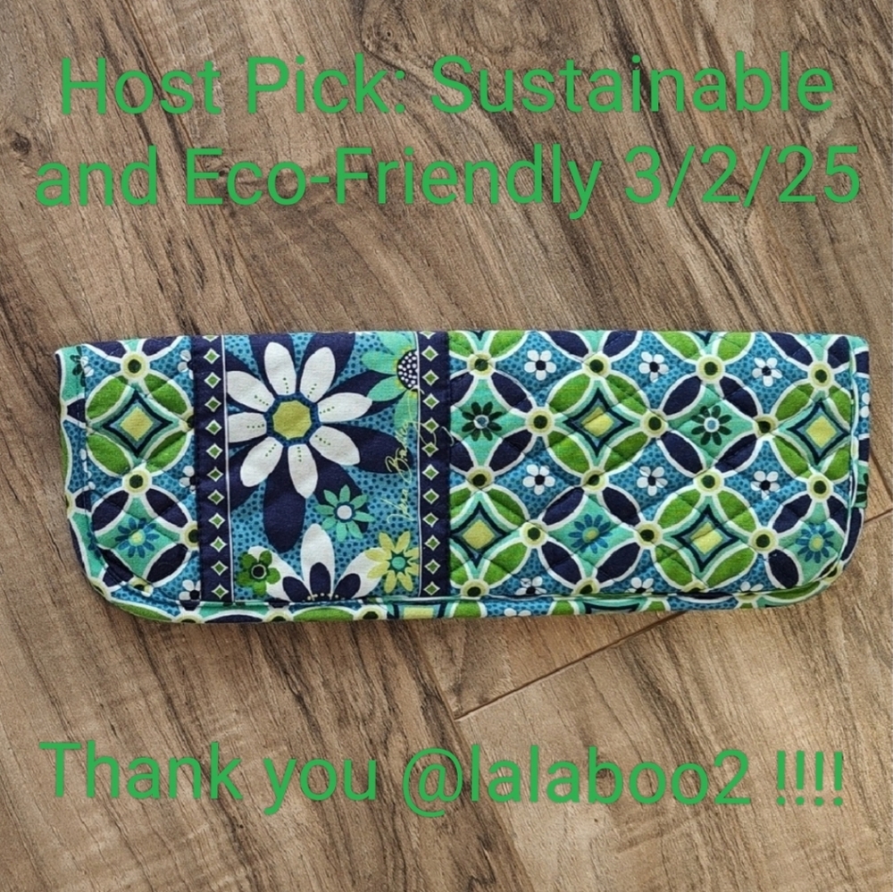 🎉HP🎉 EUC Vera Bradley Retired Pattern Daisy Daisy Straighten Up And Curl